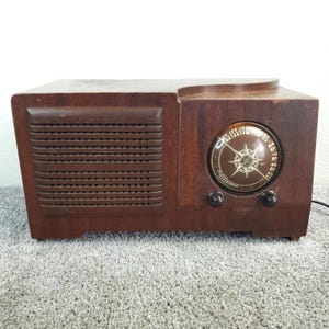 Automatic Radio Mfg. Corp 613X Tube Radio Wooden AM Vintage RARE Working