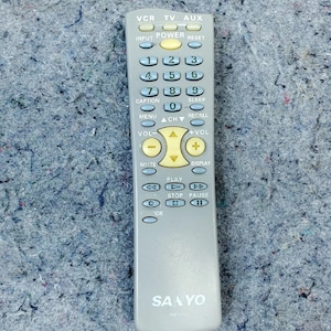 Vintage Sanyo RMT-U130 Tv/Vcr/AUX Remote Control With Glow Keys OEM