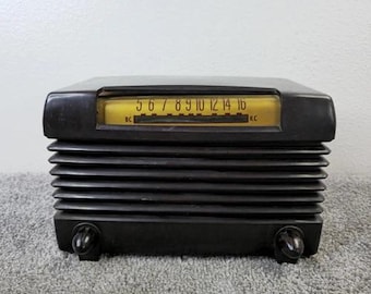 Wards Airline Tube Radio 05BR-1525B AM Brown Bakelite Vintage NOT Working