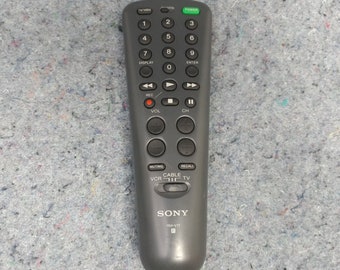 Sony RM-V11 3 Device Replacement Remote Control TV VCR Cable Vintage