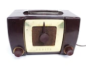 Vintage Zenith Tube Radio Portable H615 AM Gold MCM Mid Century Modern 1951