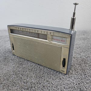 Radio tranzystorowe Wendell-West Eight CR-18, Japonia, rocznik 1965, niesprawne