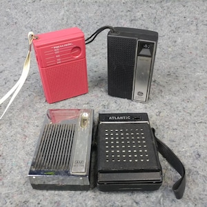 GE General Electric Transistor Radio Vintage Lot von 4 AM FM-Handheld funktioniert nicht