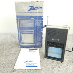 Vintage Zenith BT-044S Portable Desktop Television 4&quot; Screen TV B&W In Box Works