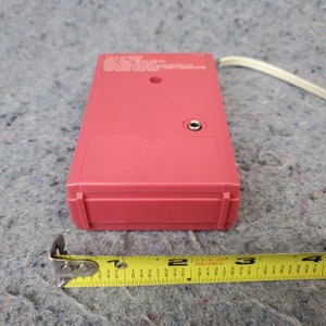 Vintage Realistic AM Transistor Radio Flavoradio Pocket Handheld Pink ...