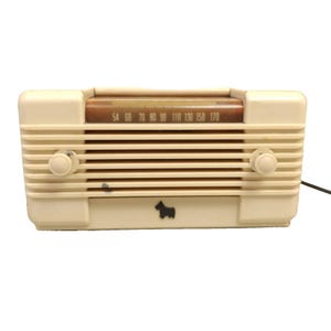 Remler Scottie Tube Radio Vintage Mid Century MCM Cream White AM Works
