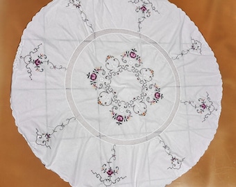 Vtg Linen Round Tablecloth White Embroidered Pink Flowers Cottage 61 Cottage