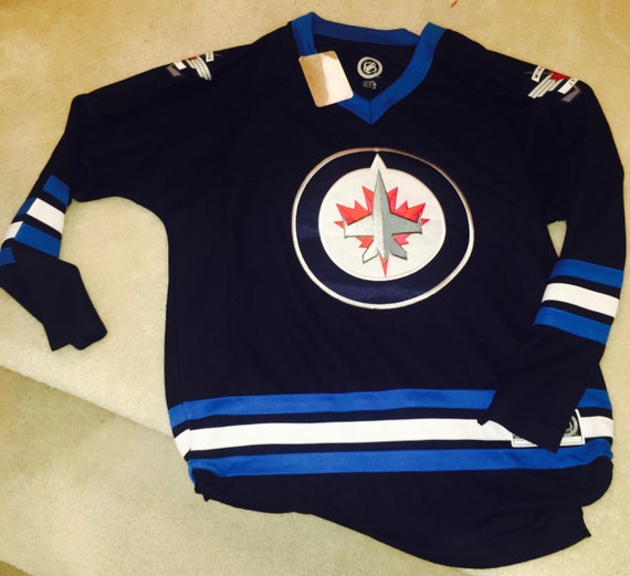 winnipeg jets hockey jersey