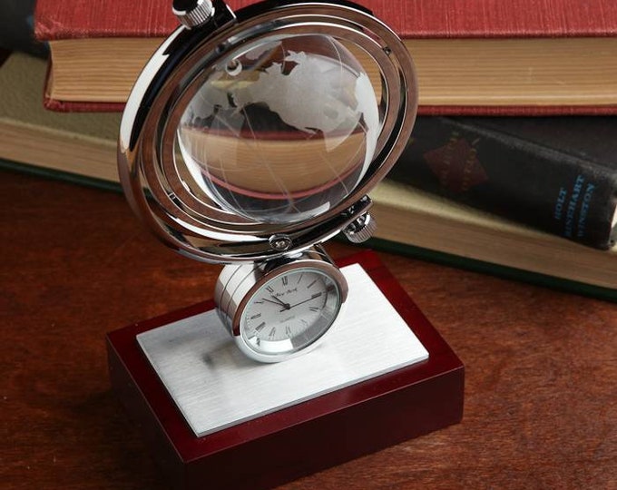 Personalized desk clock