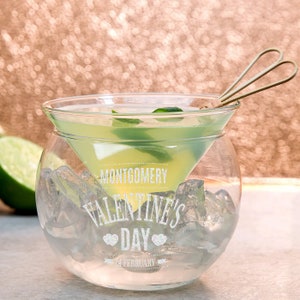 Engraved Cocktail Glass, Personalized Unique Cocktail Glass, Engraved Unique Patterned Martini Glass, Etched Glass for Valentine&#39;s Day Gift