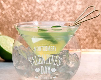 Engraved Cocktail Glass, Personalized Unique Cocktail Glass, Engraved Unique Patterned Martini Glass, Etched Glass for Valentine's Day Gift