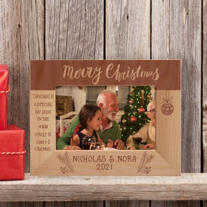 Custom Christmas Picture Frame, Personalized Family Photo Frame, Engraved Photo Frame, Wooden Photo Frame, Family Frame, Gift Idea for Xmas