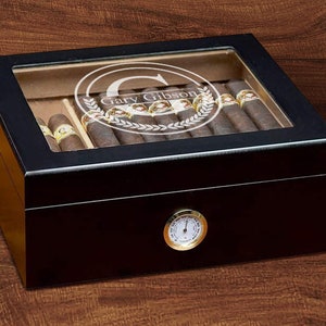 Personalized Cigar Humidor Box, Customized Cigar Humidor Box, Engraved Glass Top Wooden Box With Humidifier, Custom Best man Gift