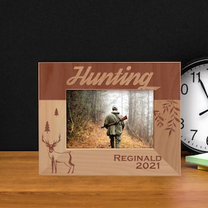 Custom Hunting Photo Frame, Personalized Photo Frame, Engraved Picture Frame, Wooden Picture Frame, Birthday Gift, Gift Ideas for Hunters
