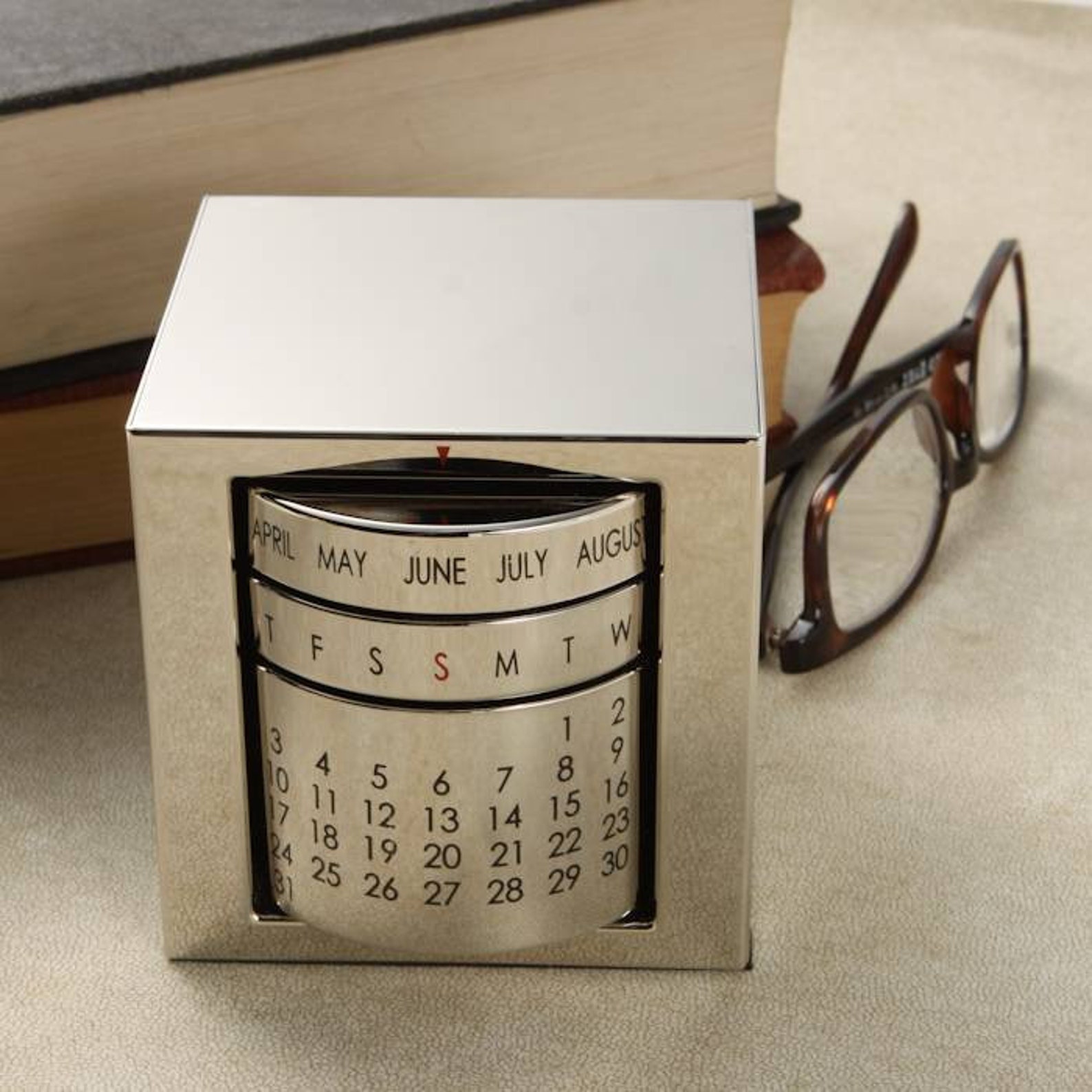 Personalized Desktop Calendar Cube Customized Desk Calendar Etsy
