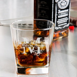 Personalized Old Fashioned Whiskey Glass, Custom Name Engraved Crystal Bourbon Glass, Etched Bourbon Glasses, Gift for Whiskey Lover