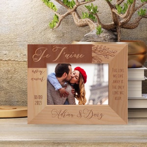 Custom Lovers Photo Frame, Personalized Lovebirds Picture Frame, Wooden Picture Frame, Engraved Photo Frame, Gift Ideas For Newlywed Couple