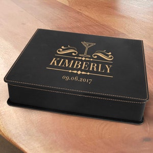Personalized Wine 5-Piece Tool Set - Custom Wine Accessories with Engraved Box - Customized Wine Gifts for Him/Her - Wine Tools Kit