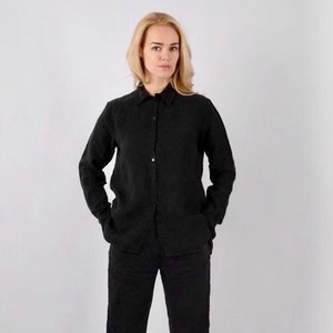 Leinenhemd und Leinenhose CARLA, Leinenset. Leinenhemd und Leinenhose, einfarbige Kleidung