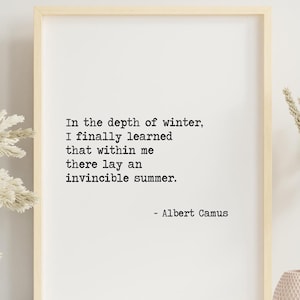 Albert Camus Zitat Print – Unbesiegbarer Sommer – Inspirational literarische Wandkunst – motivierendes minimalistisches Dekor – Geschenk der Philosophie