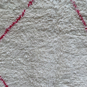 Grand Tapis Berbère Vintage Marocain Fait Main - Laine Authentique 5.5x9.5 Ft