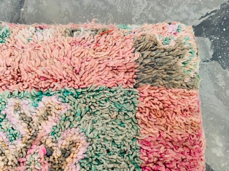 old Rug Handmade vintage Pouf Unique Floor Cuhsion Beniourain Rug Area Cushion Boujaad moroccan Pouf Wool Moroccan Cushion