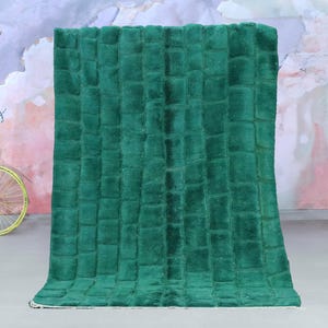 Beni Ourain Custom Rug – Handwoven Moroccan Wool – Soft Plush Modern Design for Luxury Home Decor