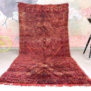 Vintage Moroccan Rug - Handmade Berber Wool Area Rug - Soft Handwoven Carpet - Traditional Moroccan Design - Unique Bohemian Floor Rug