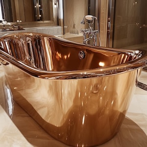 Handmade Vintage-Style Soaking Tub for Luxurious Bathrooms - Custom Crafted Copper Bath