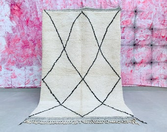 Magnifique tapis marocain Beni ourain 5x8 - Tapis blanc authentique Tapis marocain noir et blanc