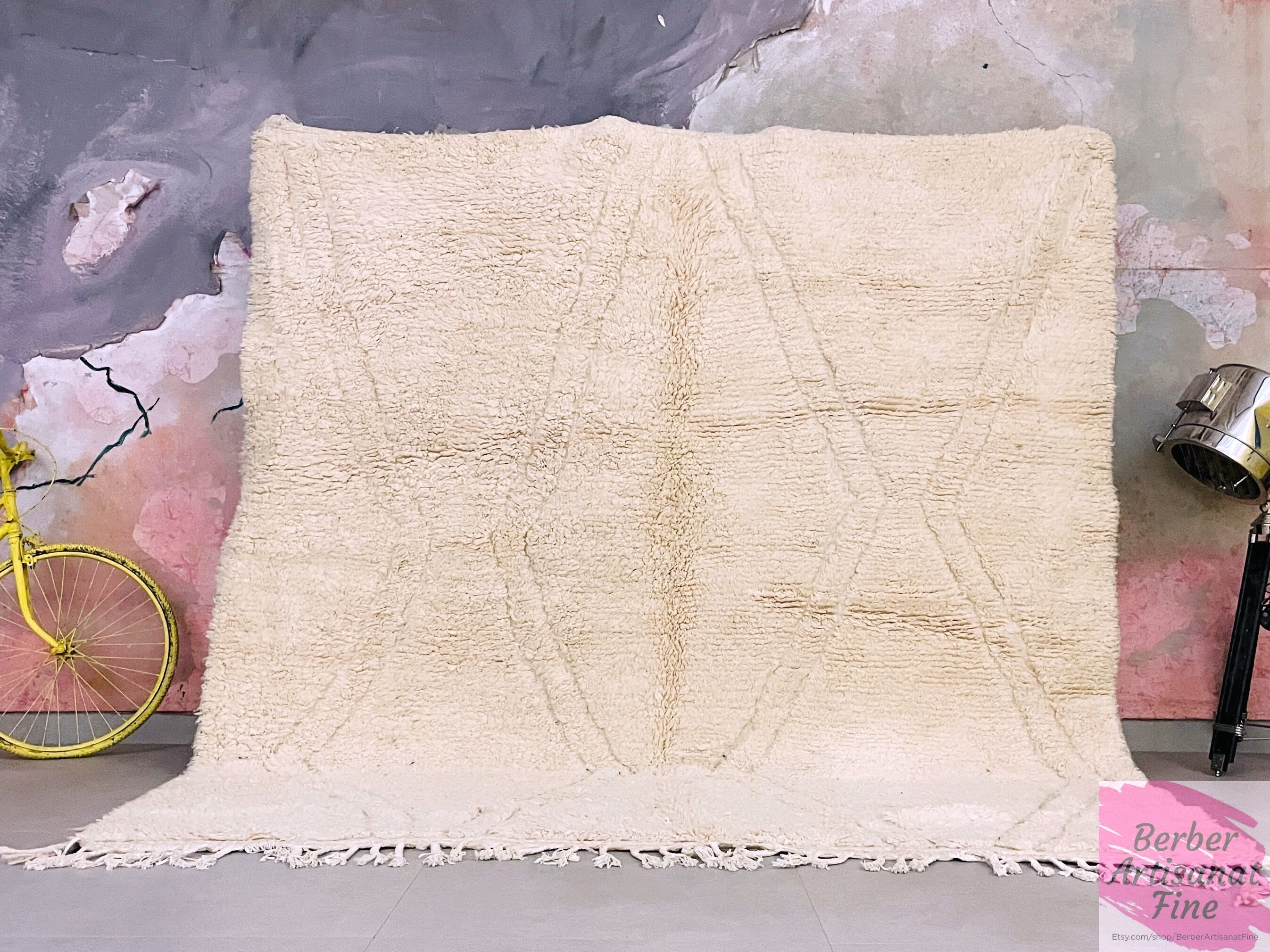 Wall Decor, tufted rug, Moroccan rug, area rug, rug for bedroom, tapis marocain, Home Decor.