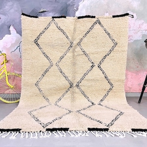 Beni ourain rug- Authentic Moroccan Rug- Custom Beni Ourain rug- Beni Rug- Large Moroccan Rug- White& Black Rug- Custom rug