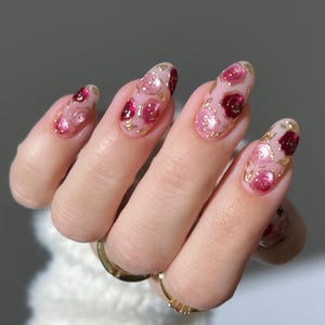 Handmade Press On Nails Red and Pink Cat Eye Roses, Solid Color Magnetic Velvet Effect - Hand-painted Fake Fingernails bild 2