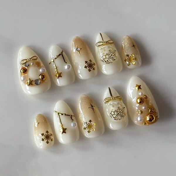 Handmade Christmas Gold Snowflake Star Pearl Press on Nails - Elegant Custom Holiday Handpainted Gel Fake - Glue on Nail