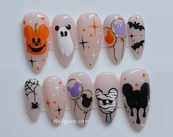 Unghie finte fatte a mano con orecchie da topo spettrali per Halloween / Unghie finte pastello a tema parco divertimenti