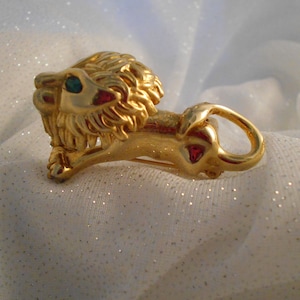 Lion Emerald Eyes - Etsy
