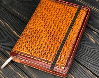 Hand Tooled Leather Pocket Notebook Cover: Moleskine size size 3.5"x5.5", Cahier/Volant