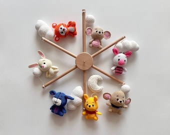 Winnie the Pooh babymobile, crochet Winnie the Pooh baby nursery, handmade winnie the pooh gift, Christmas ornaments