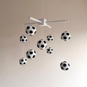 Handmade soccer balls baby mobile, crochet soccer balls baby nursery, football theme babymobile,soccer ball shower gift