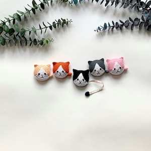 Crochet kitten tape measure, cat tape measure, meow tape measure, cute gift for special someone one, Christmas gift