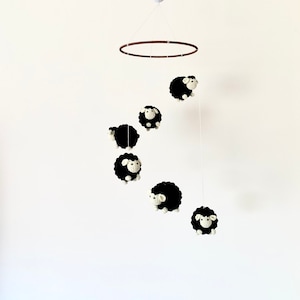 Black sheeps baby mobile, crochet sheep baby nusery, sheeps mobile, Toy baby mobile, baby gift, Baby Crib Mobile,Nursery crib mobile