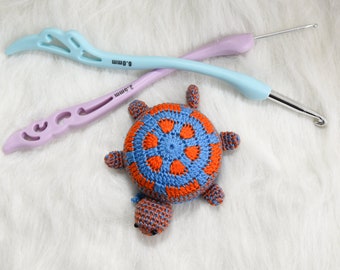 Crochet turtles tape measure, pure handmade, little gift for home and living