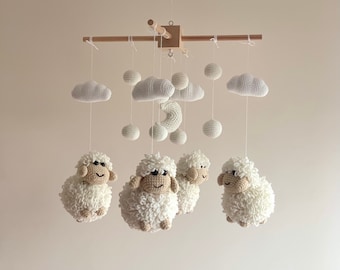 Flauschiges Schaf-Babymobile, Häkellampe für Babyzimmer, Stricklampe für Babybett, handgemachtes Schaf-Babymobile, Bauernhof-Babyzimmer, Bauernhof-Babymobile