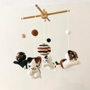 Custom Kitten baby mobile, custom cat, kitten mobile nursery, Baby Mobile Meow Meow, custom Cat baby mobile,Crochet cat, Baby Crib Mobile