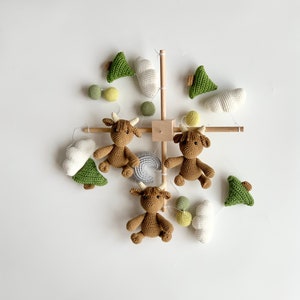Highland cows baby mobile, crochet highland cow baby crib, handmade highland cow baby mobile, farm baby nursery