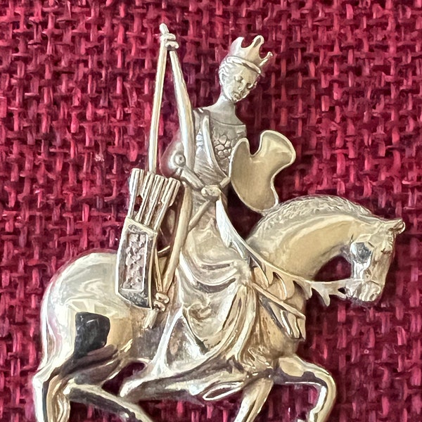 Lady Archer on Horseback Badge / Pin - 15th century - Reenactment, SCA, LARP, HEMA, Renaissance Faire