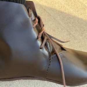 Men&#39;s medieval low boot - dark brown (SCA, reenactment, Larp, Hema, fantasy, barefoot boot)