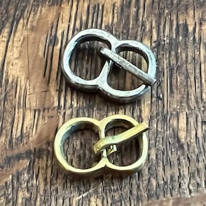 3/8” Medieval spur buckles in brass or steel