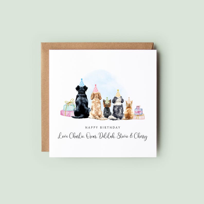 Pu&ograve; includere: Biglietto di auguri con illustrazioni ad acquerello di sei cani e gatti con cappellini da festa. Il biglietto recita "Happy Birthday" e include i nomi "Love Charlie, Oscar, Delilah, Stevie & Cherry."