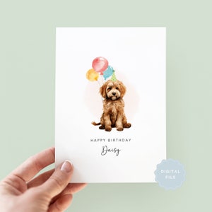 Könnte beinhalten: Geburtstagskarte mit einer Aquarellillustration eines braunen Hundes mit Partyhut und bunten Luftballons. Auf der Karte steht "Happy Birthday Daisy" in Schreibschrift. Ein Symbol für eine digitale Datei befindet sich unten rechts.